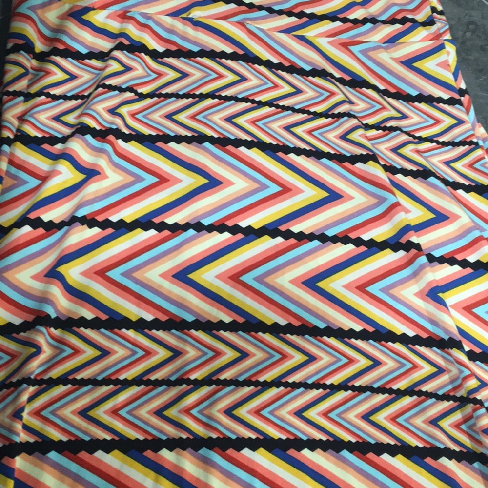 Small lularoe maxi skirt